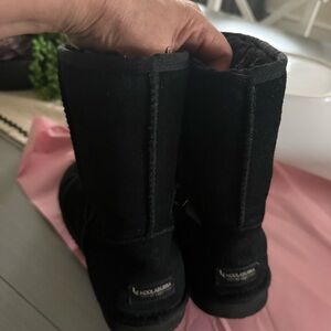 Koolabura By UGGS Black Boots